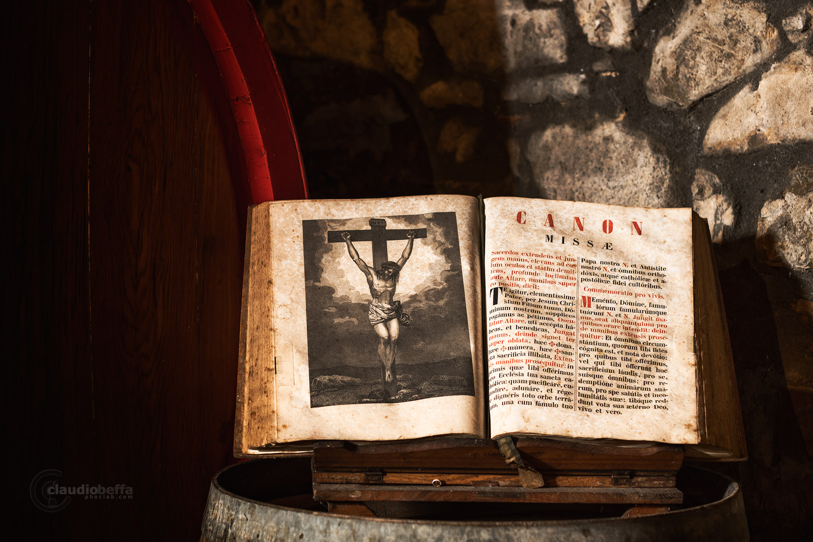 Cellar, Canon Missae, Missal, Book, Christ, Cask, Ancient, Wine, Wine-making, Costanti, Light, Wood, Bricks, Tuscany, Toscana, Val d'Orcia, Montalcino, Italy, Italia, Ancient wine cellars of Tuscany