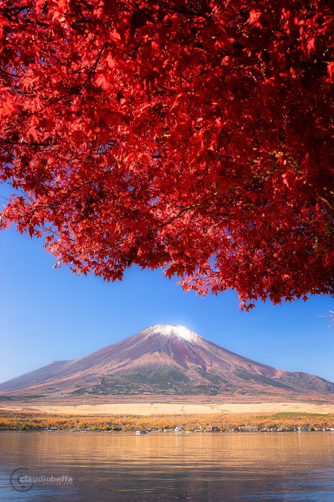 Mount Fuji, Fuji, Japan, Chubu, autumn, fall, momiji, lake, Yamanakako, red, red cloud, travel, phoclab