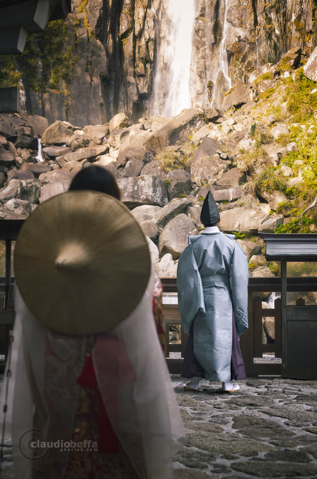 Tourists, Pilgrims, Kimono, Heian, Nachi no Taki, Waterfall, Hirou Shrine, Hiryu Gongen, Nature, Culture, Kii peninsula, Kumano, Japan