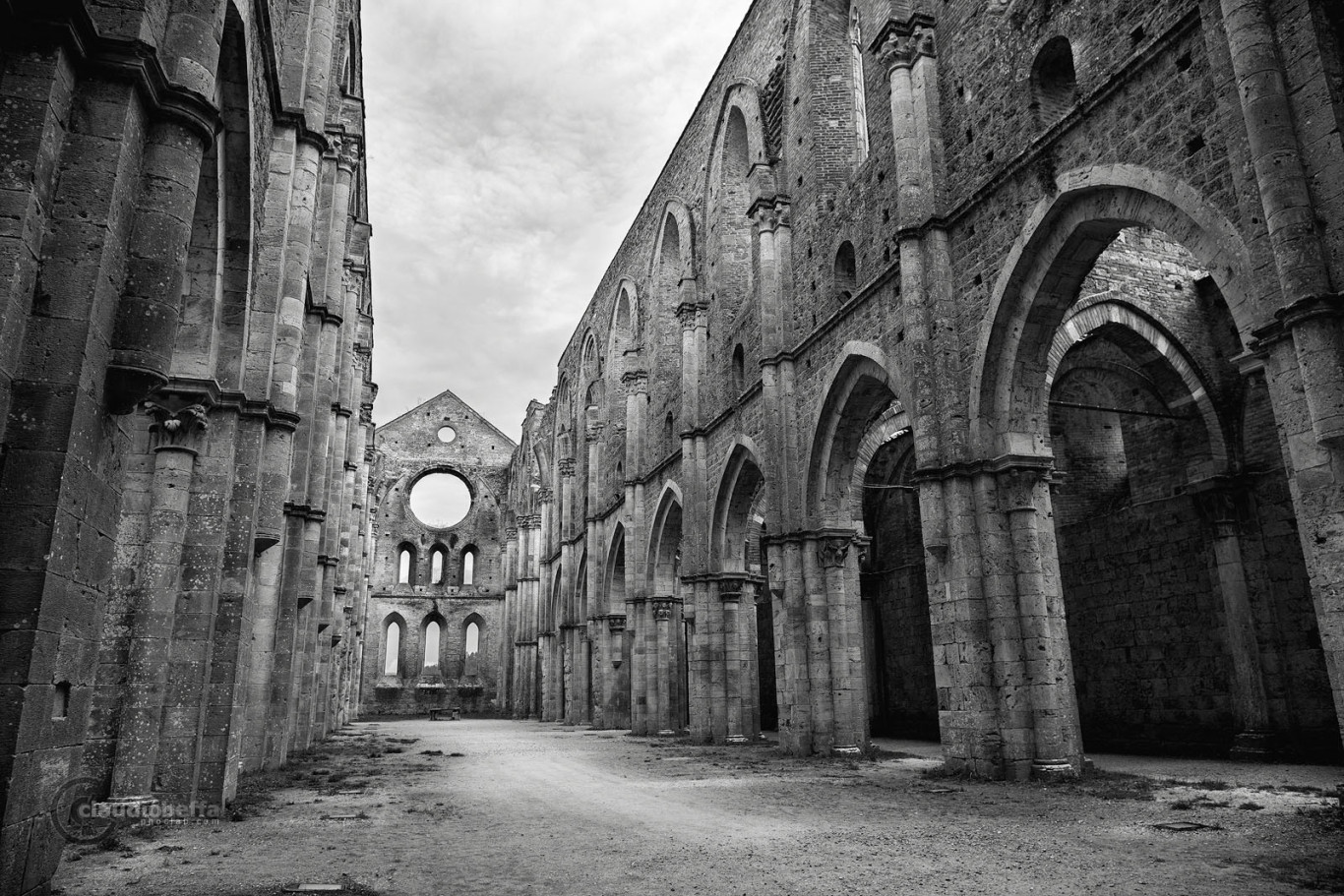 San Galgano, Abbey, Nave, Windows, Layers, Light, Shadows, Capitals, Arches, Ruin, Tuscany, Italy, Nature, History, Architecture