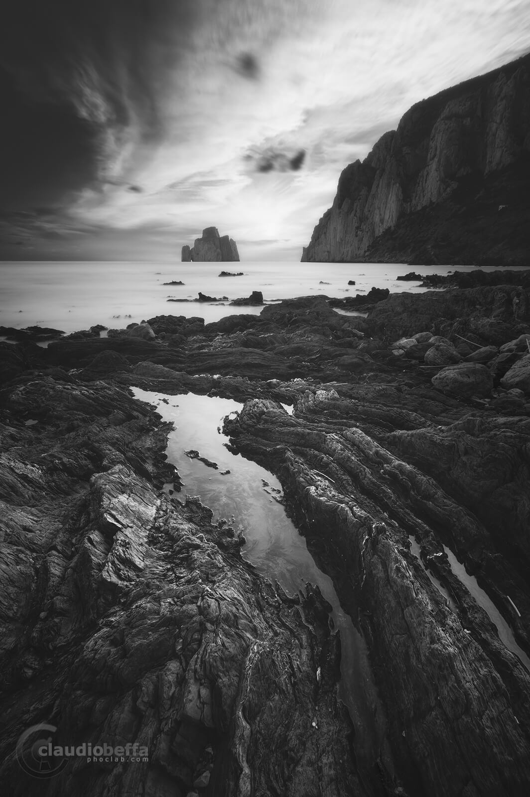 Slits, landscape ,seascape, rocks, stones, island, sea, sardinia, italy, long exposure, black and white